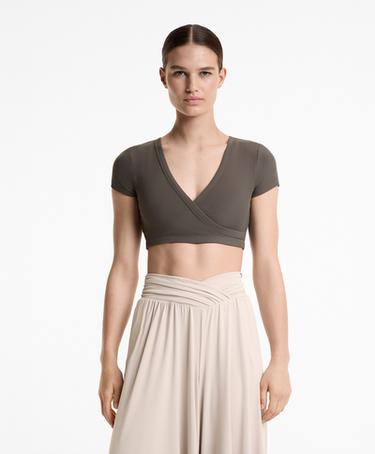 Топ на запах из рибового модального трикотажа- Заказать в России