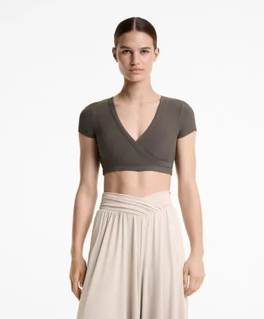 Топ на запах из рибового модального трикотажа- Заказать в России