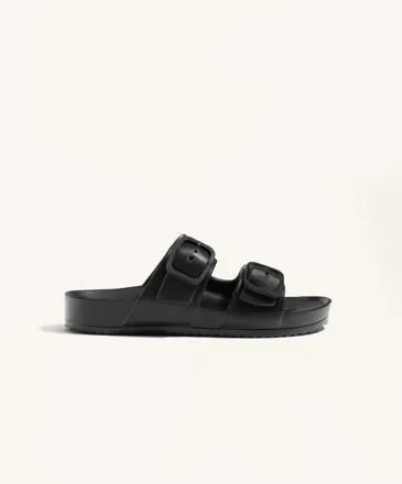 BUCKLE SANDALS