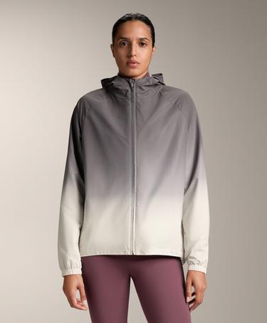 OYSHO Легкая отражающая водоотталкивающая куртка купить с доставкой.