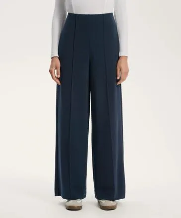 STRAIGHT-LEG TROUSERS WITH SOFT-TOUCH MODAL AND CREASE