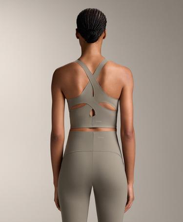 OYSHO Майка с перекрещивающейся спинкой из лёгкого материала