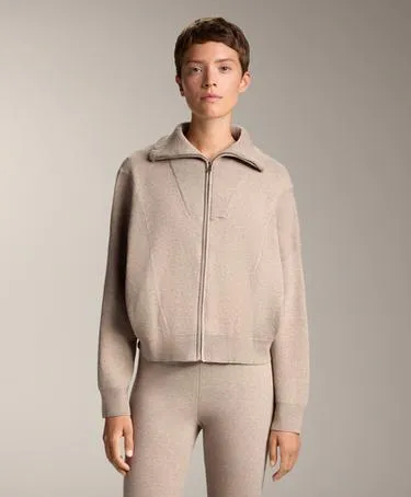 Вязаная куртка с воротником в рубчик