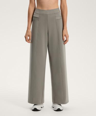 OYSHO Брюки-баллоны с эффектом неопрена купить с доставкой.