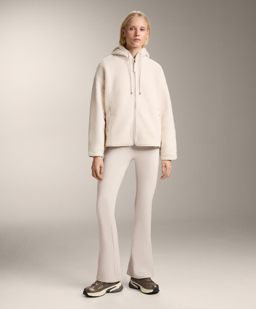 Полушубковая куртка с капюшоном из искусственного меха