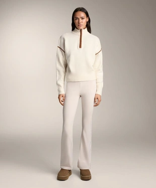 Свитер с высоким воротником и контрастными деталями- Заказать в России