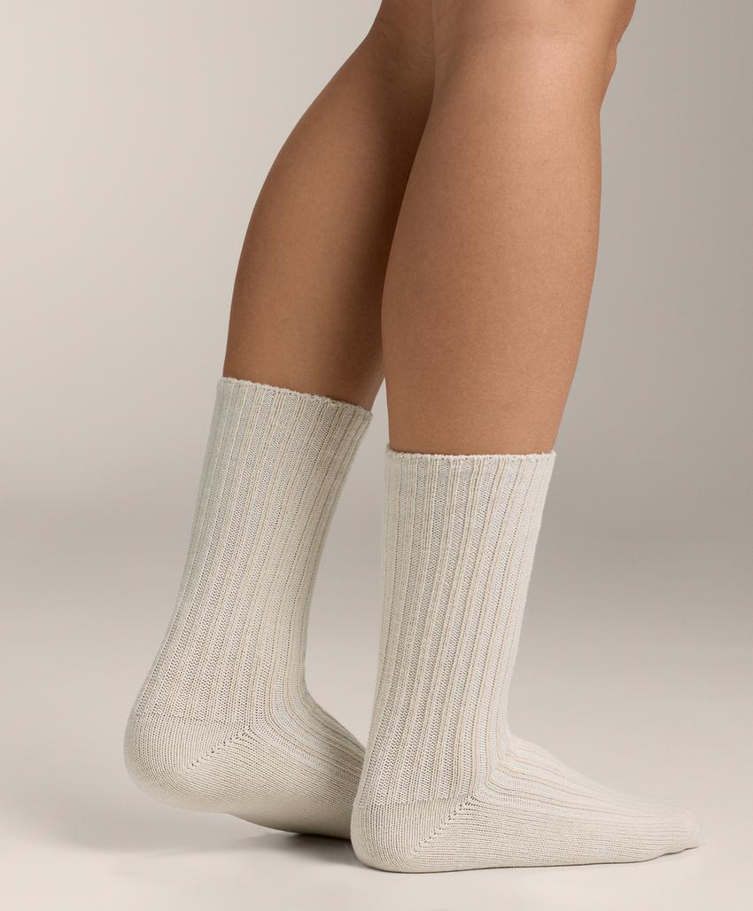 2 пары классических носков в рубчик