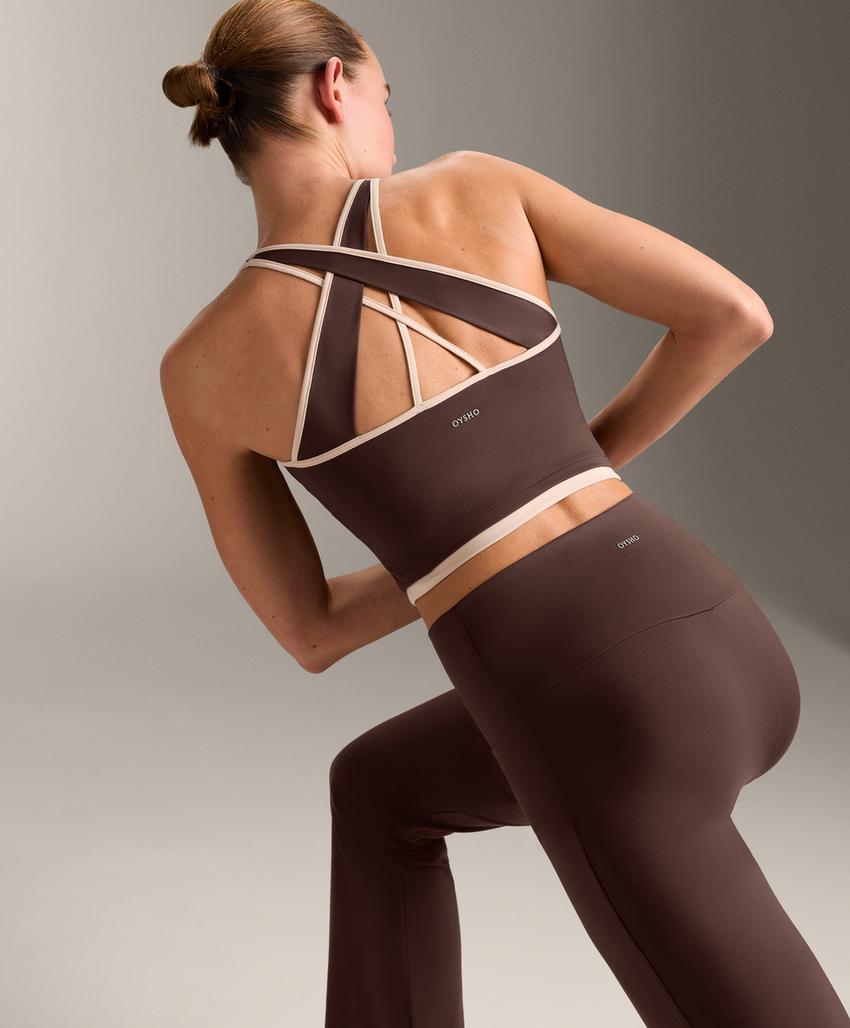 Tank top Comfortlux с контрастной перекрестной спинкой