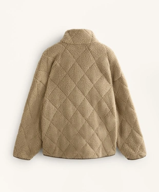 Стеганая куртка из искусственной овчины в ромбы- Заказать в России