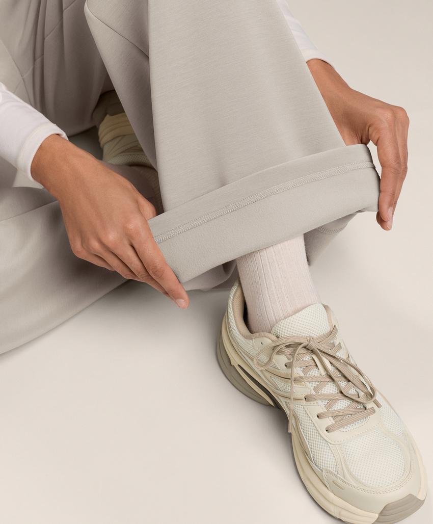 Широкие прямые брюки в рубчик с модалом и начесом