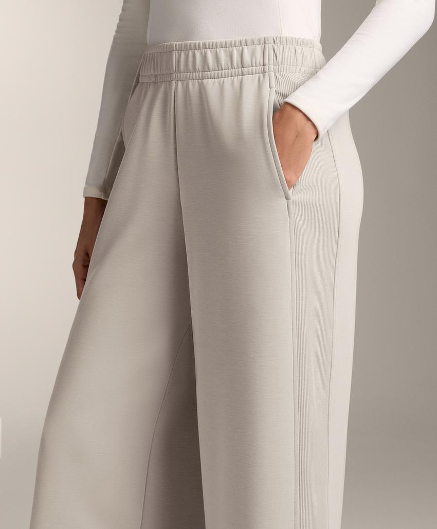 Широкие прямые брюки в рубчик с модалом и начесом