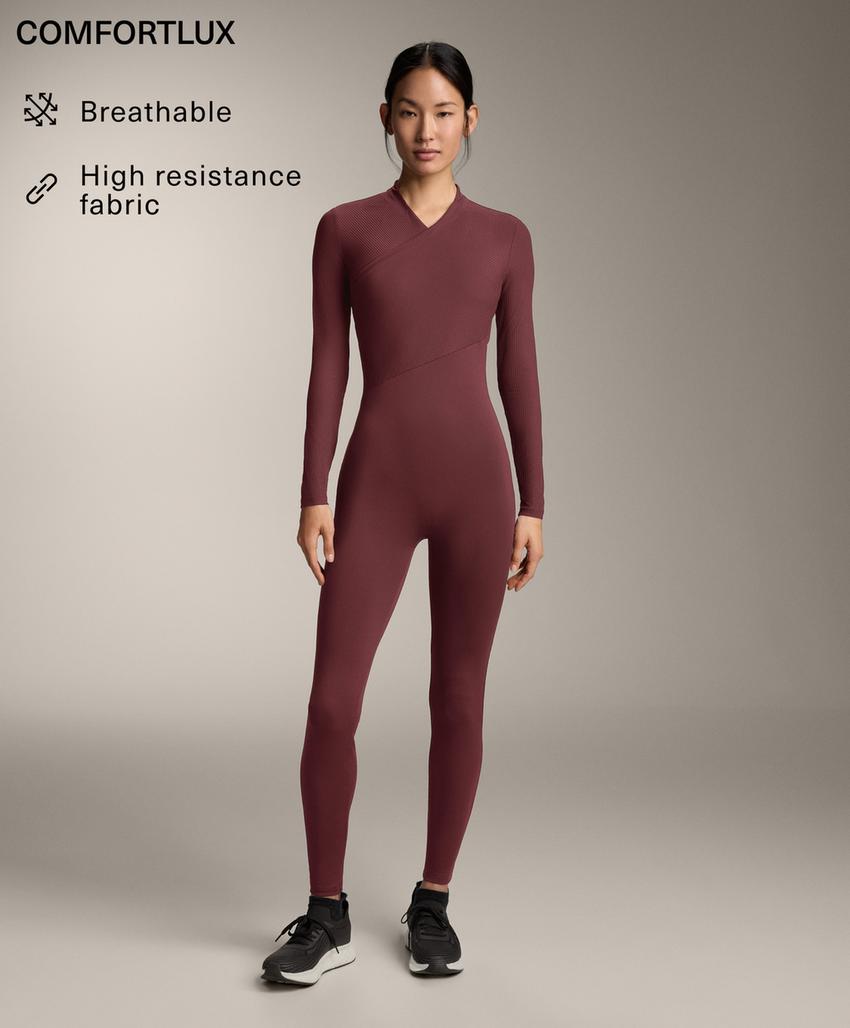 Длинный комбинезон Comfortlux с перекрестными деталями и длинным рукавом