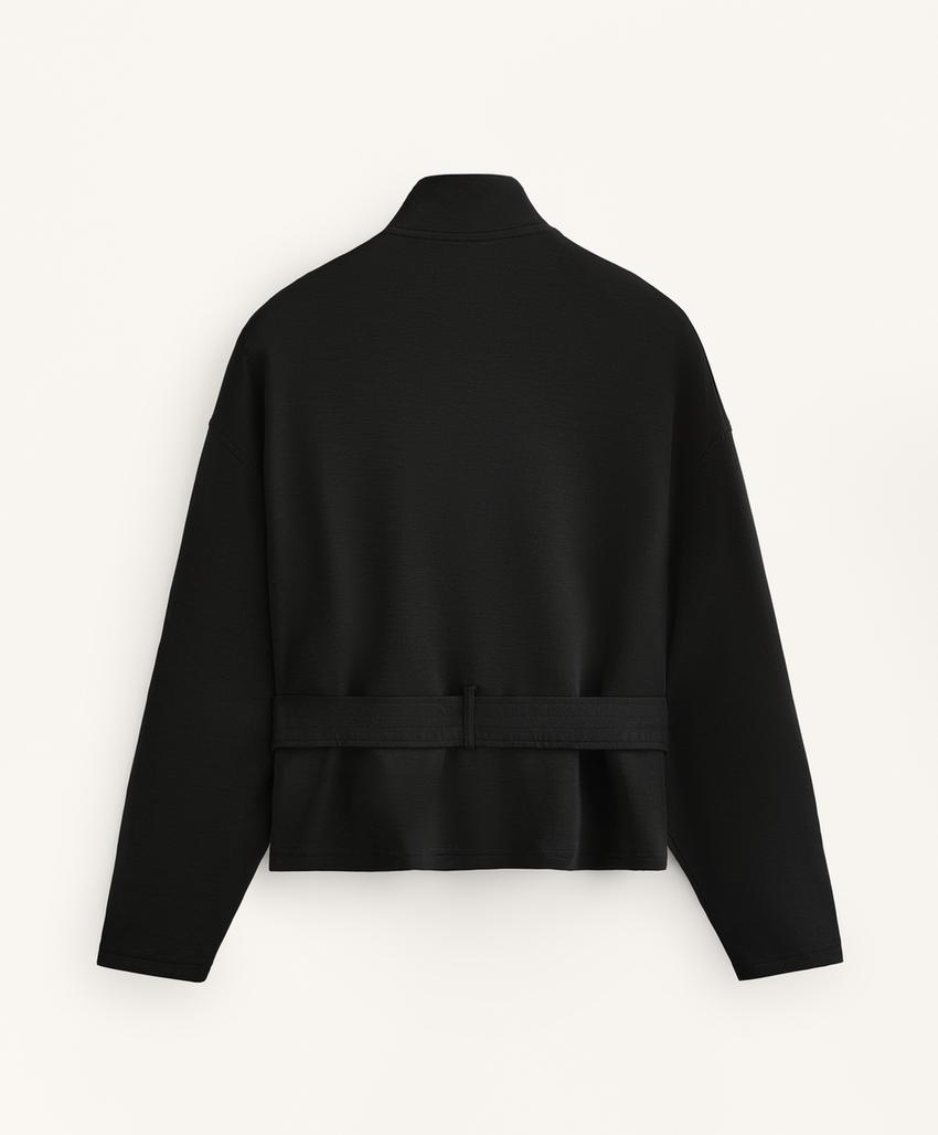 Куртка с ремнем из мягкой ткани с модалом