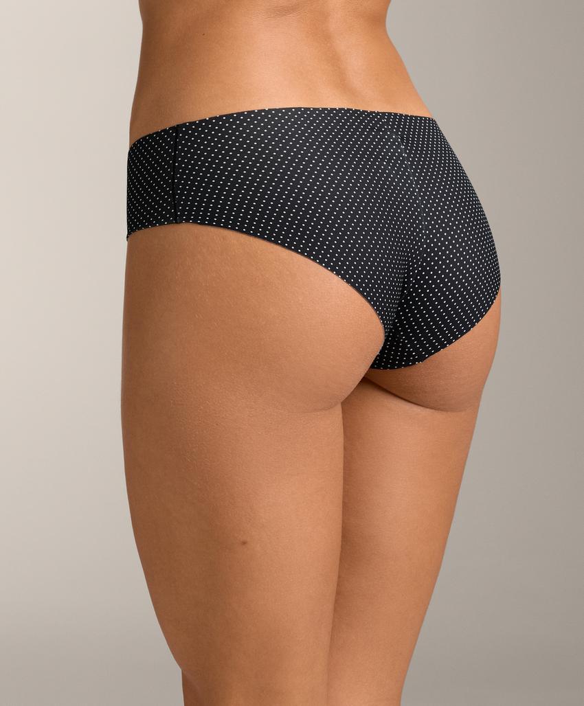 3 незаметных под одеждой трусов-хипстеров из смесового полиамида