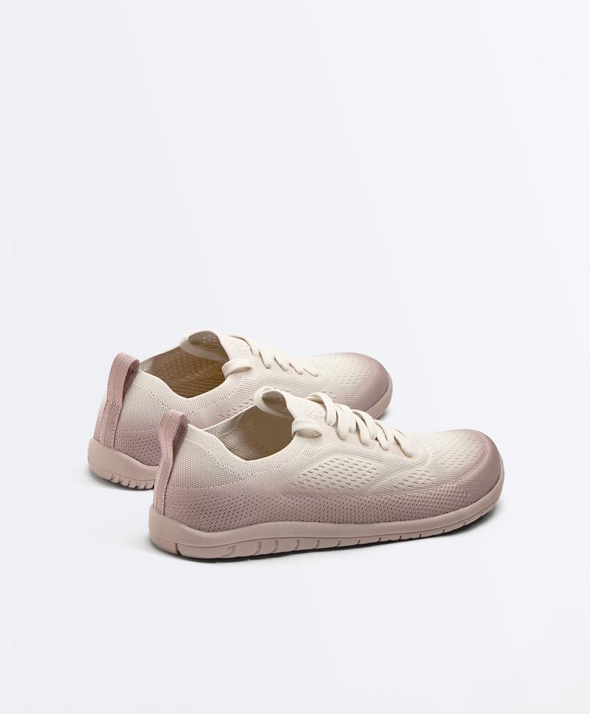 Универсальные кроссовки для спорта с эффектом босых ног