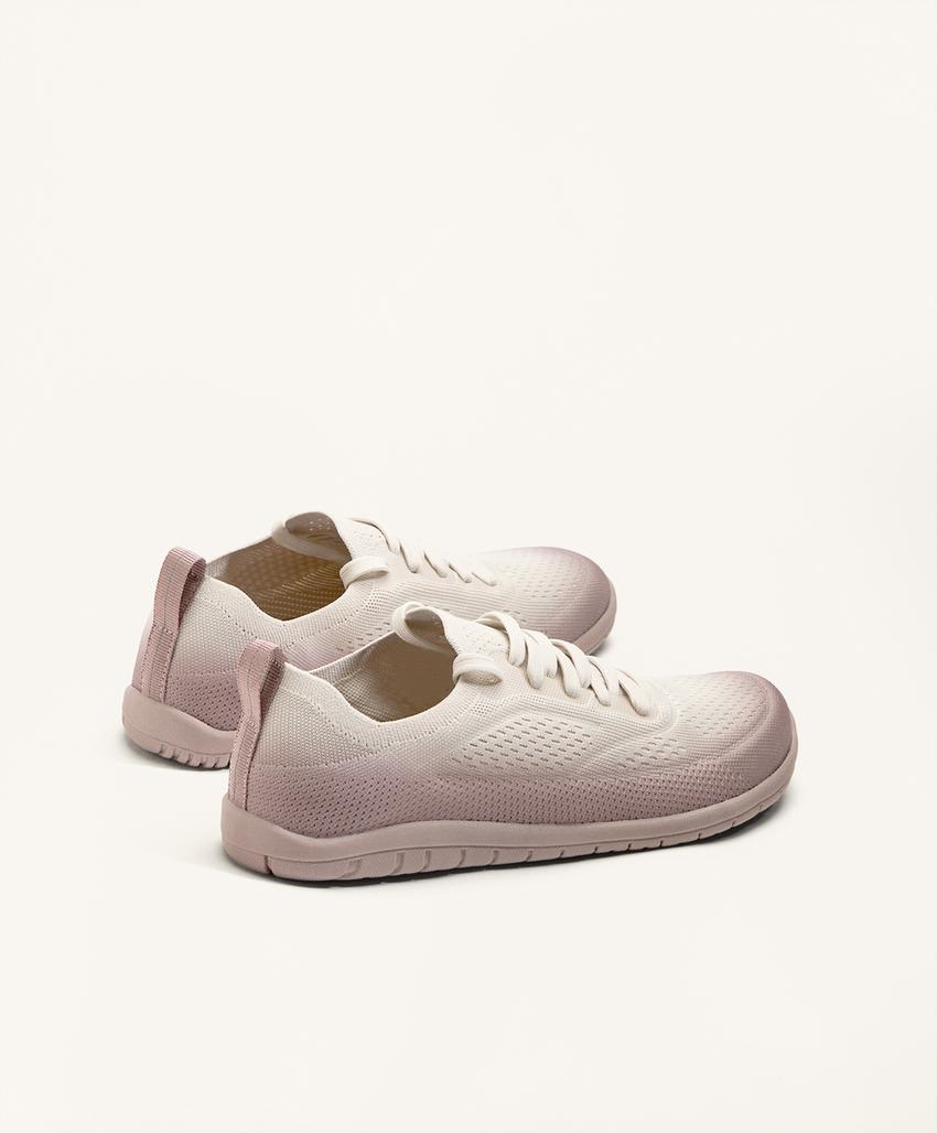 Универсальные кроссовки для спорта с эффектом босых ног