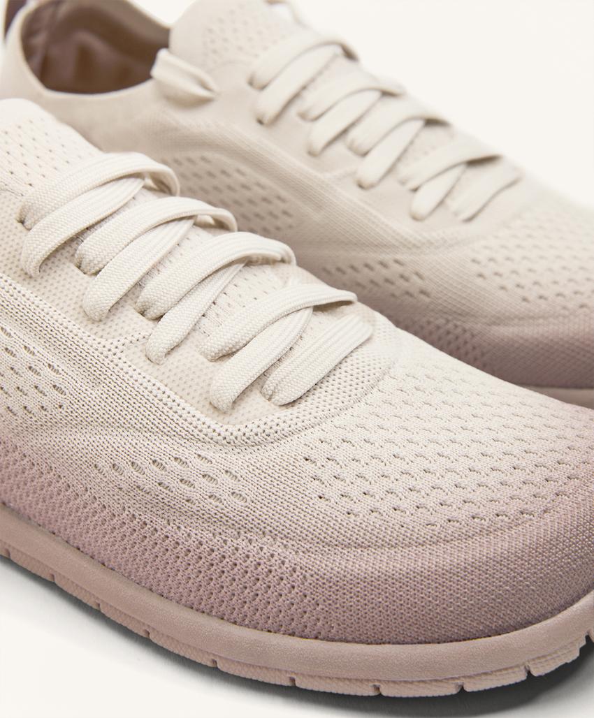 Универсальные кроссовки для спорта с эффектом босых ног