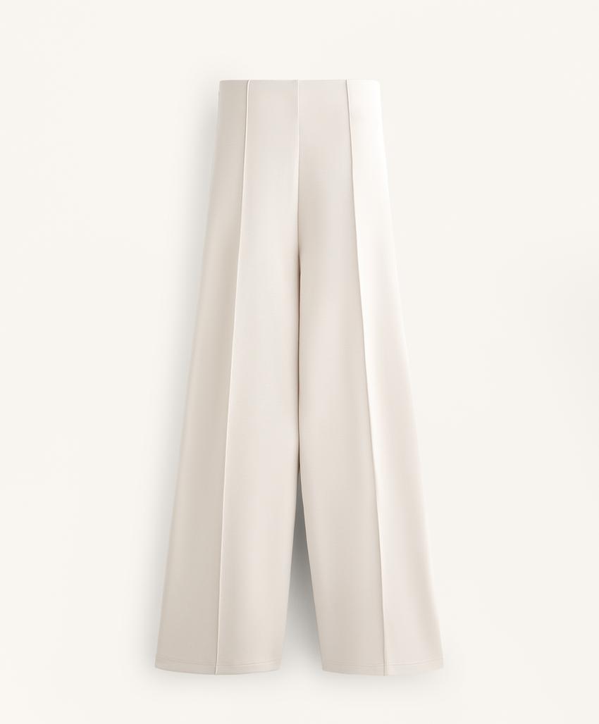 Прямые брюки с рельефным швом из модала с мягкой отделкой