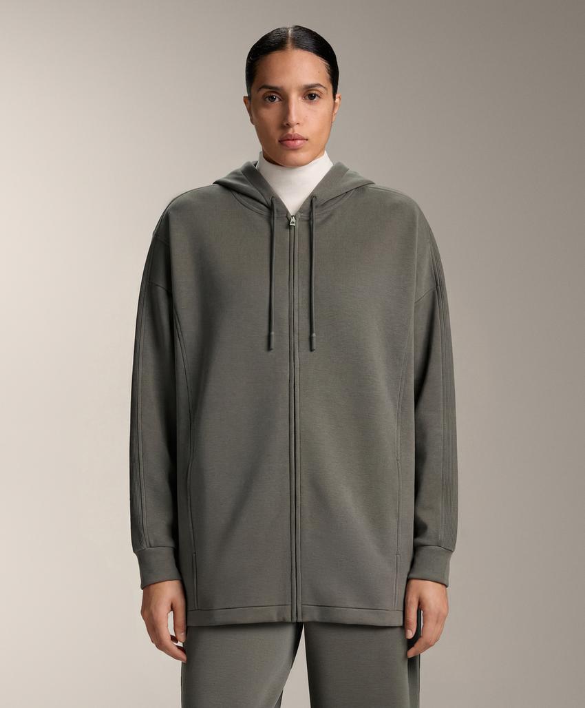 Длинная куртка с капюшоном, детали в рубчик, из модала с начесом