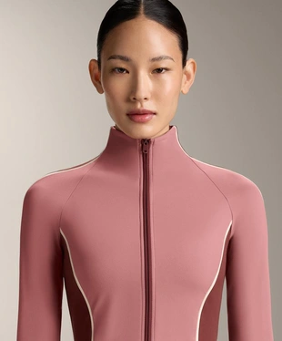 Легкая и теплая высокотехнологичная куртка- Заказать в России