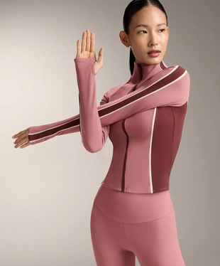 Легкая и теплая высокотехнологичная куртка- Заказать в России