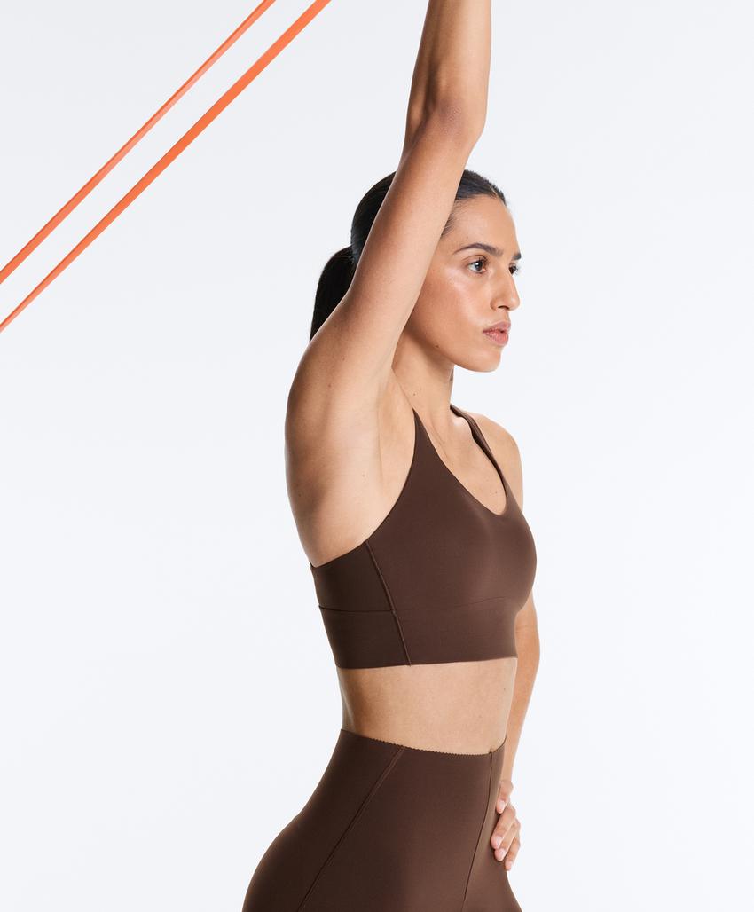 Light Touch medium-support crossover back bra