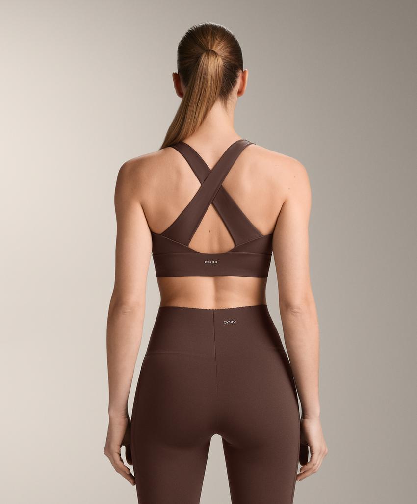 Light Touch medium-support crossover back bra