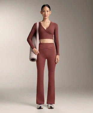 Брюки FLARE COMFORTLUX HIGH RISE с драпировкой на талии- Заказать в России