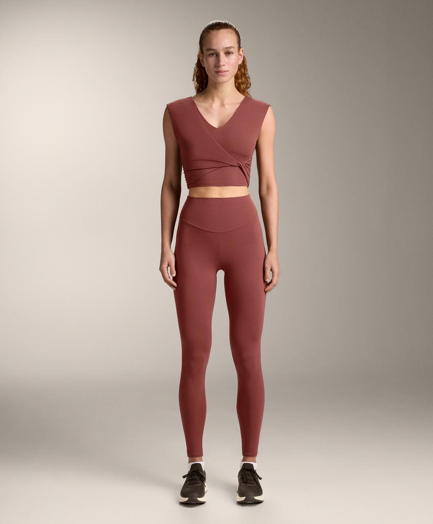 Топ-майка Comfortlux с перекрестными деталями