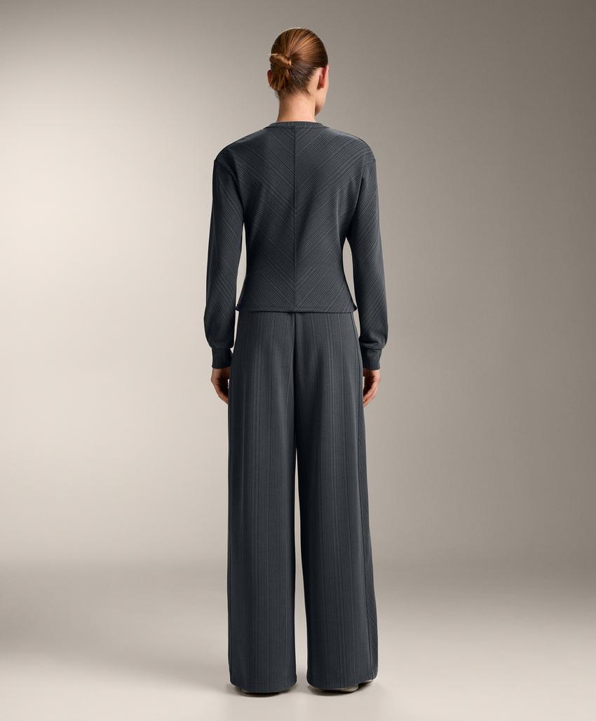 Толстовка с асимметричной полосой из модала