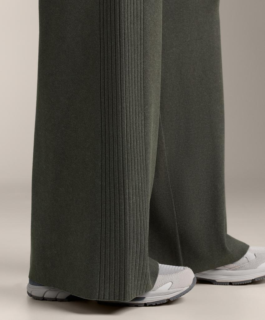 Прямые брюки с боковыми Rib деталями