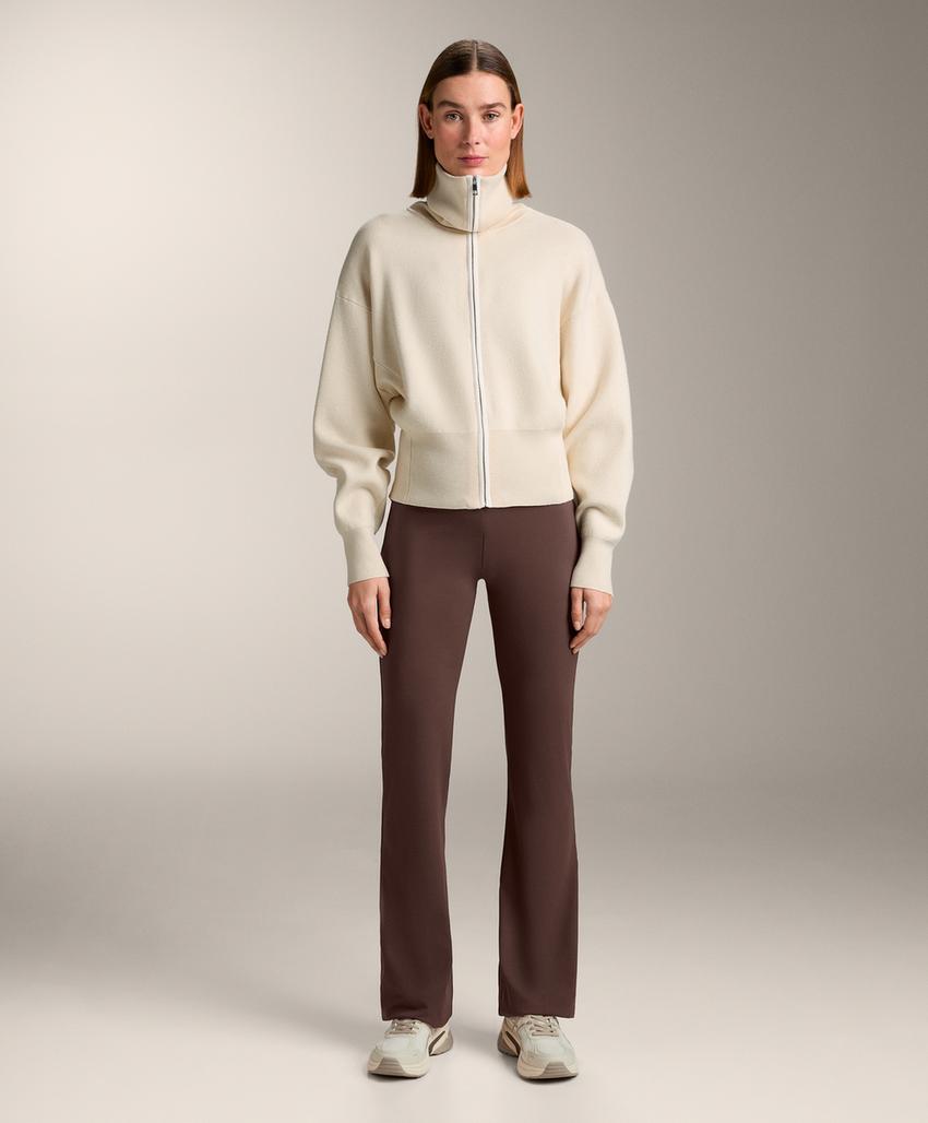 Вязаная куртка на молнии с контрастными деталями