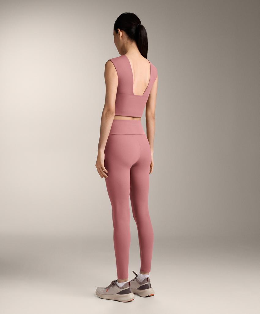 Топ-майка Comfortlux с перекрестными деталями