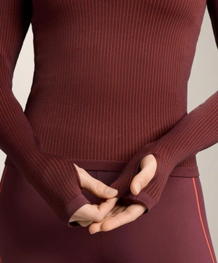 Лонгслив из высокотехнологичной ткани- Заказать в России