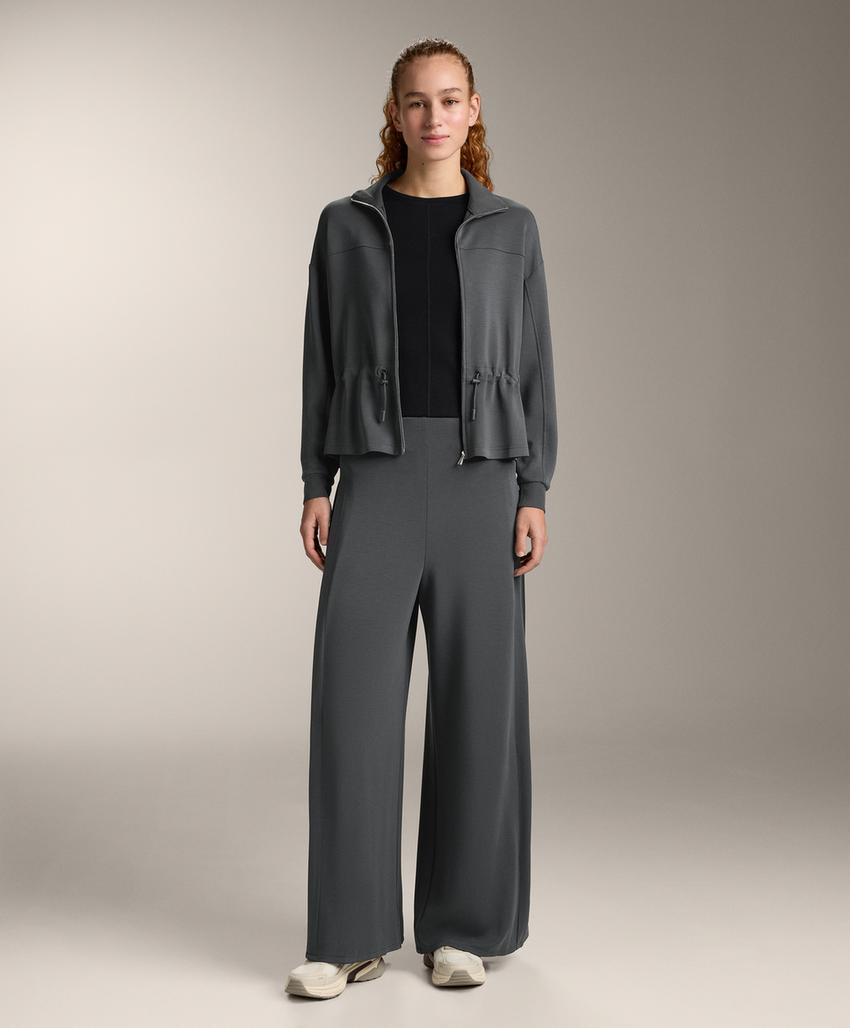 Модная куртка из мягкого модала с регулируемой талией и высоким воротником