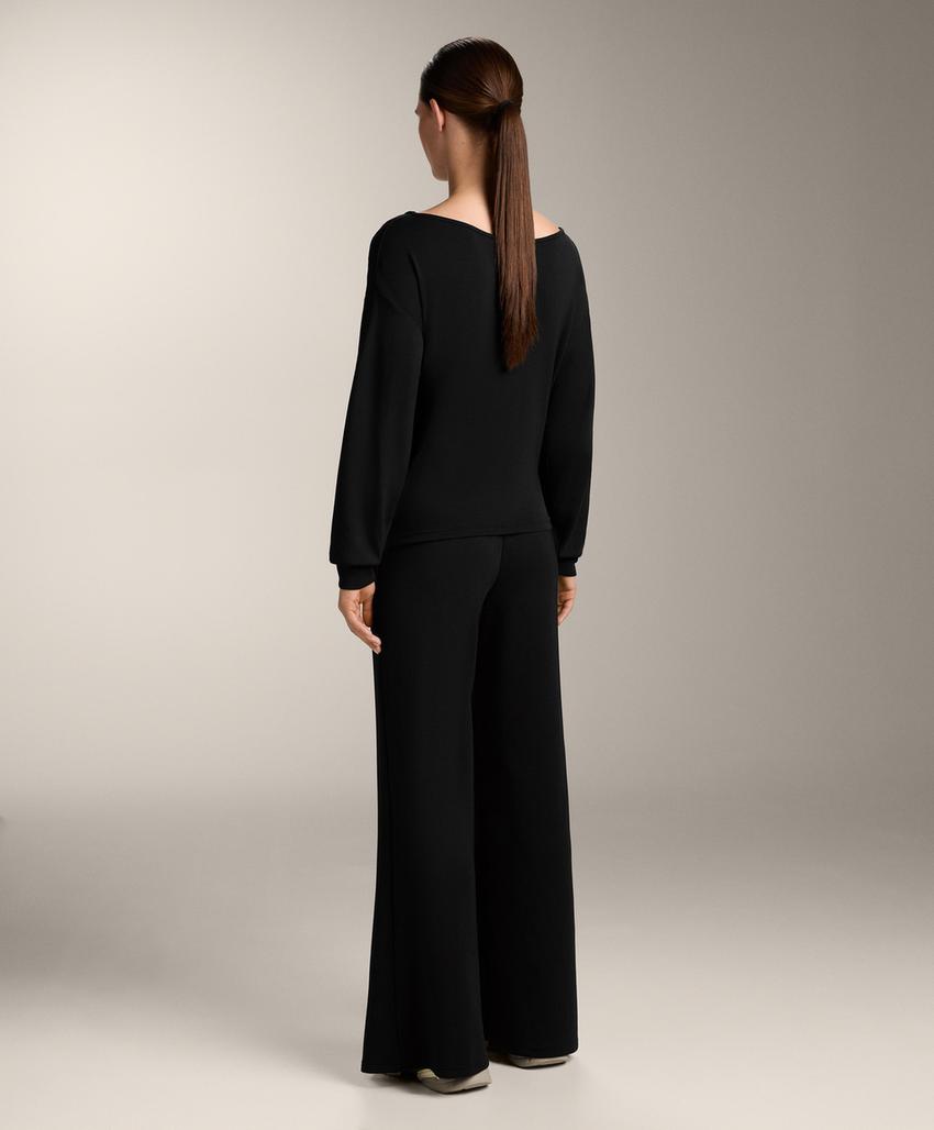 Широкие брюки из мягкого модала