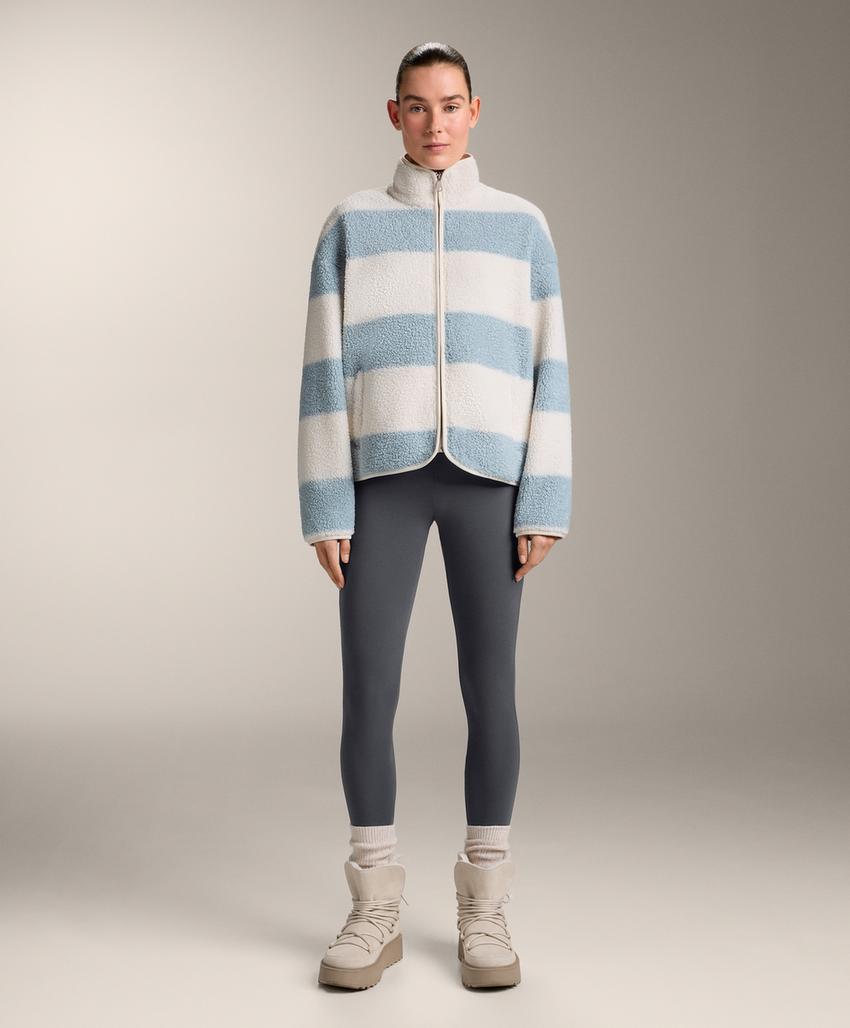 Полосатая куртка-бомбер из искусственного меха