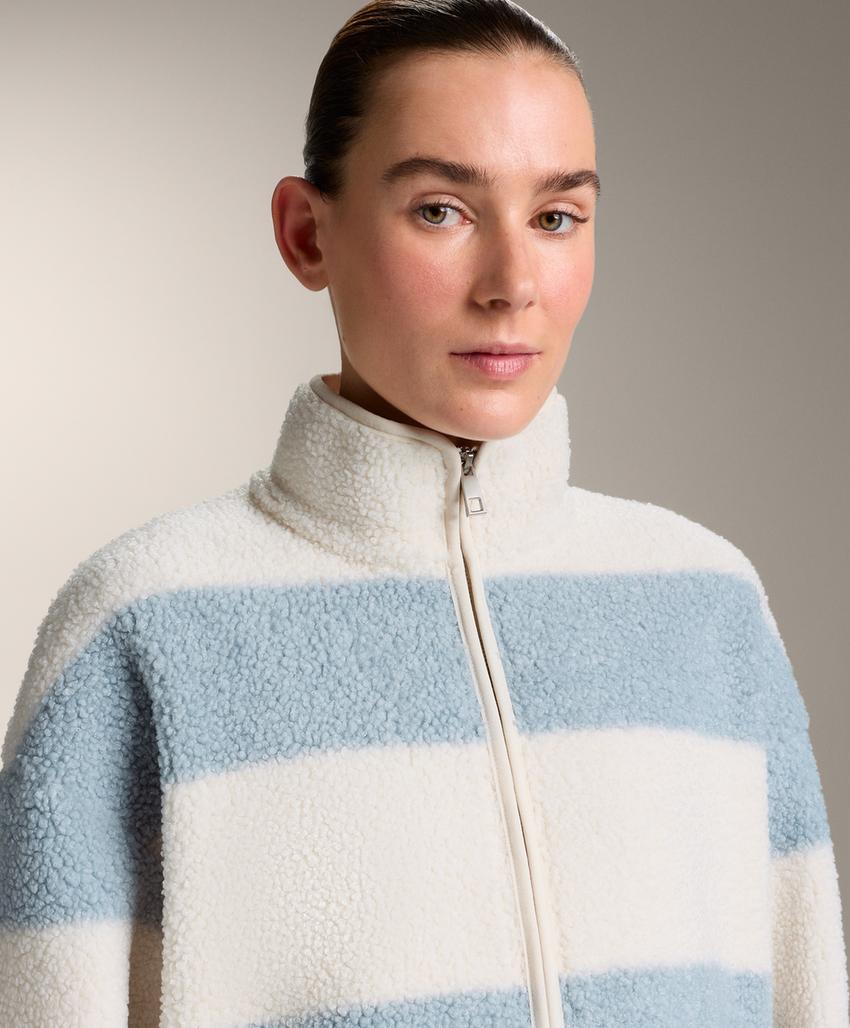 Полосатая куртка-бомбер из искусственного меха