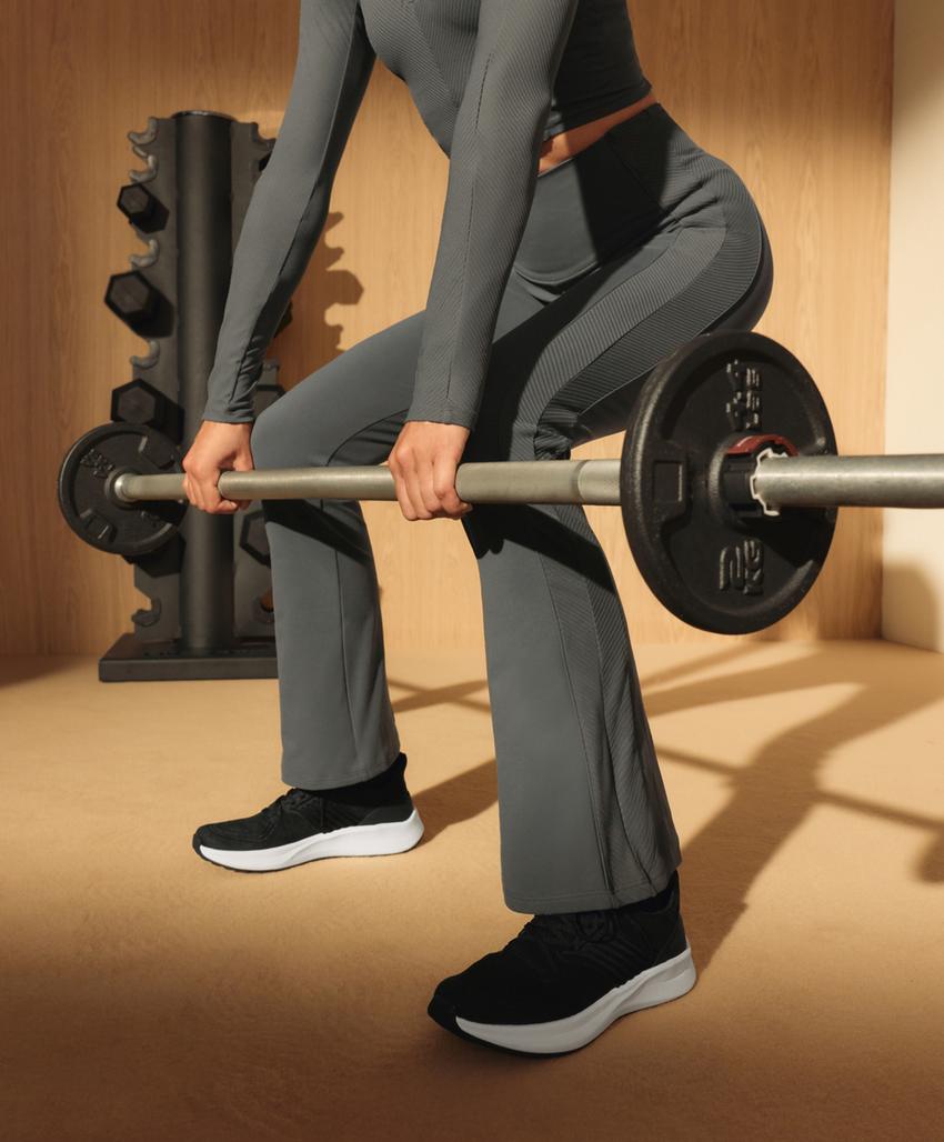 Брюки-клеш comfortlux с высокой посадкой и боковыми вставками