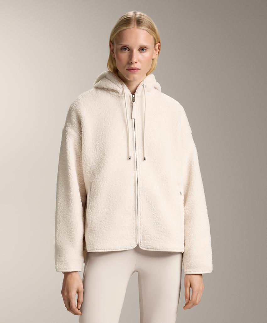 Куртка с капюшоном из искусственного меха