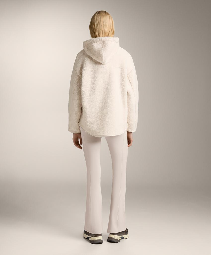 Куртка с капюшоном из искусственного меха