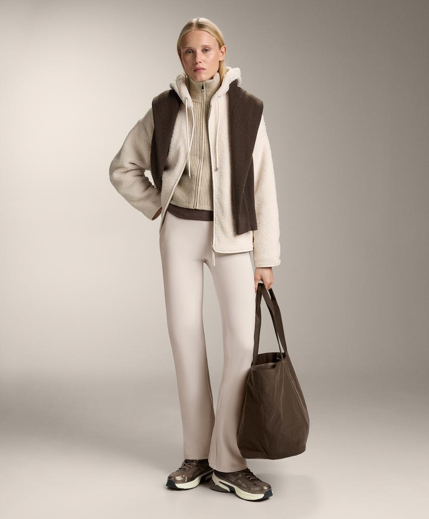 Куртка с капюшоном из искусственного меха