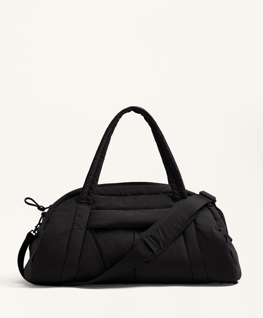 Спортивная сумка с мягким наполнителем