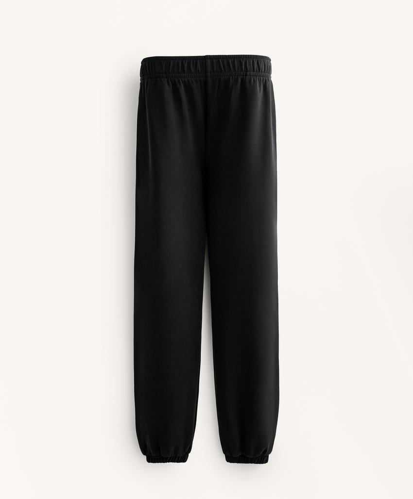 Мягкие джоггеры из модала