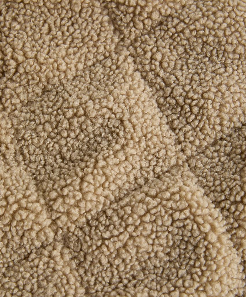 Джинсовая куртка с имитацией овчины в ромбах