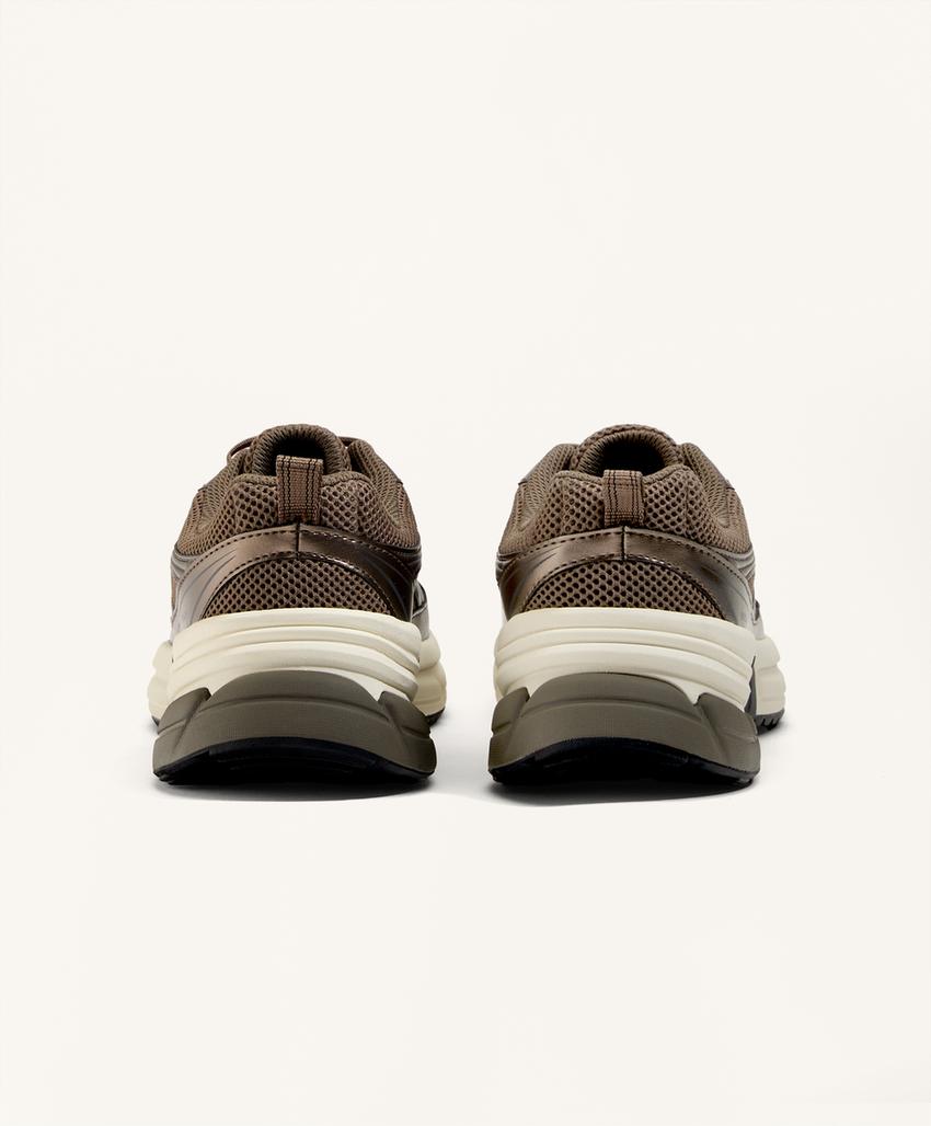 Кроссовки в стиле Running