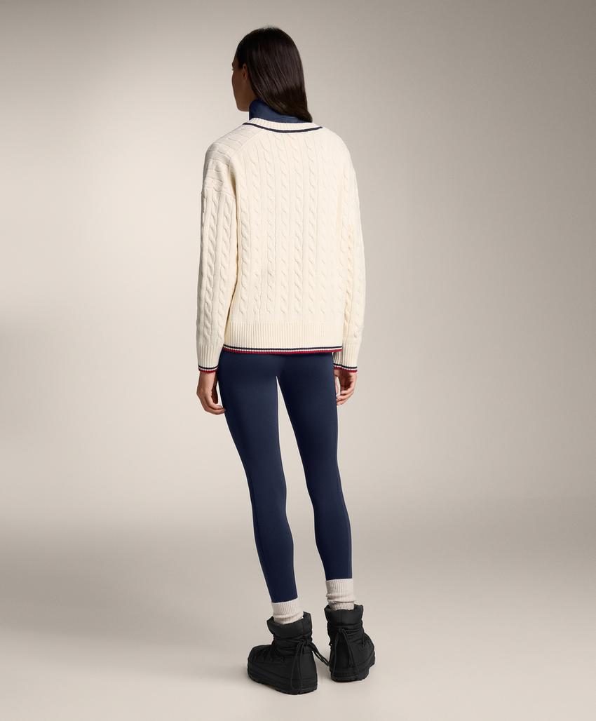 Джемпер мини с косами и v-образным вырезом