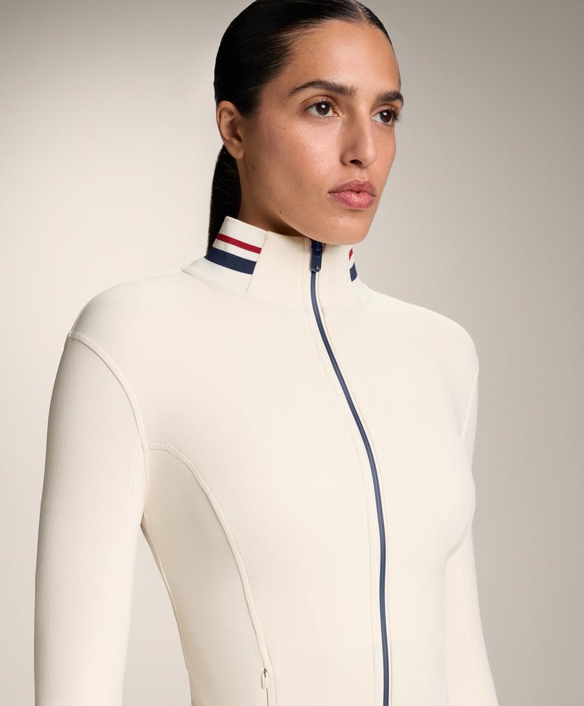 Светлая теплая техническая резиновая куртка