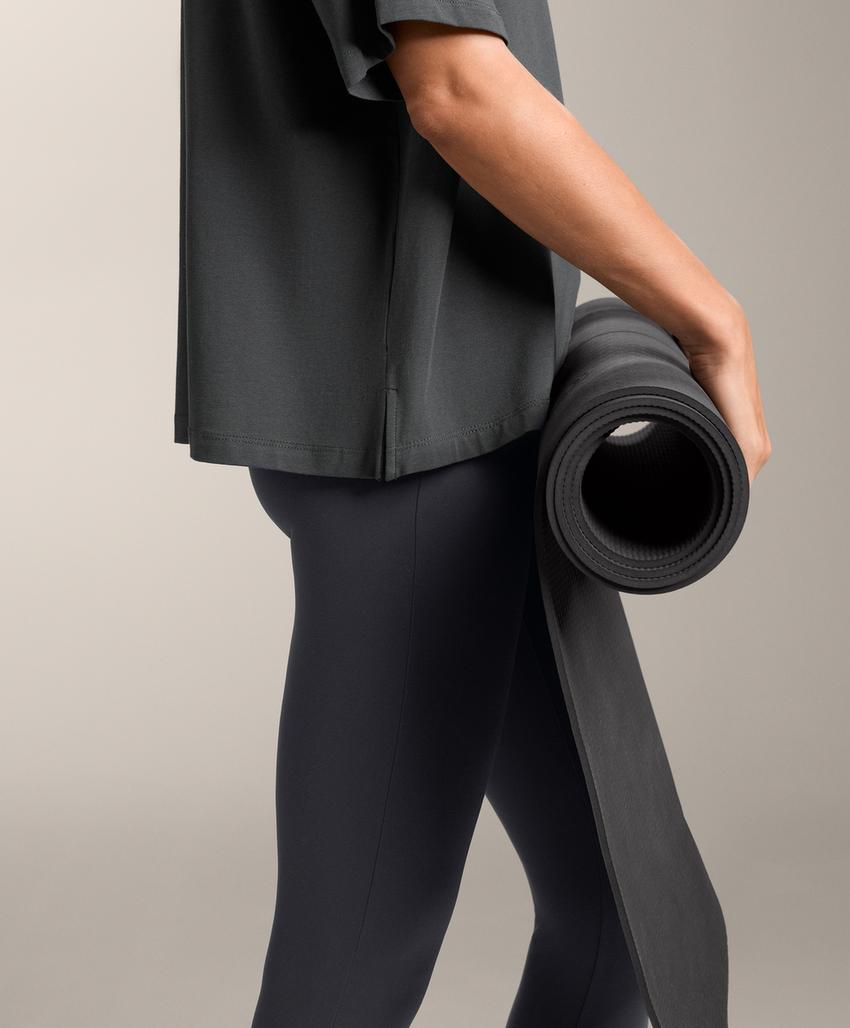 Футболка квадратного кроя из смесового хлопка с короткими рукавами