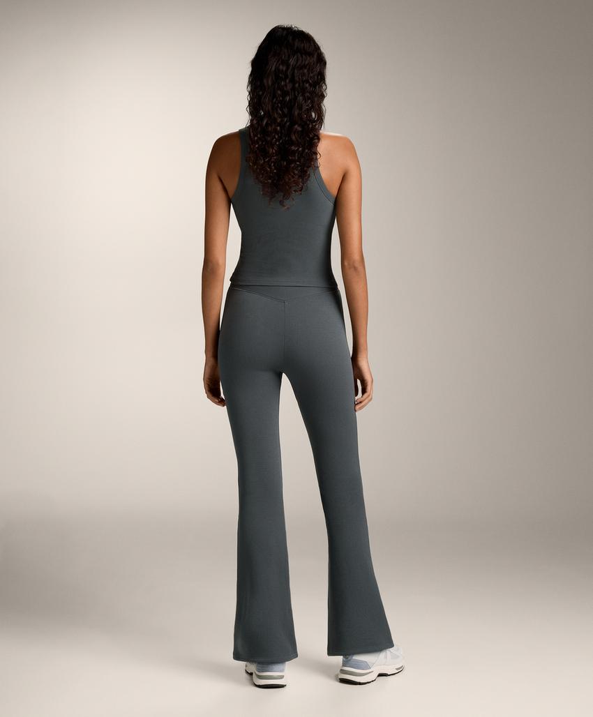 Длинный топ из модального микса с ребристой текстурой